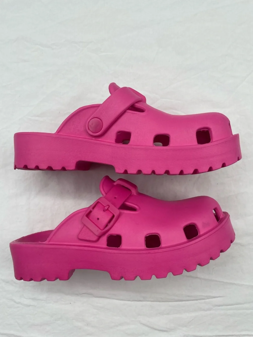 NEW! Free People Karlie Buckle Clogs. 7. - Picture 11 of 14